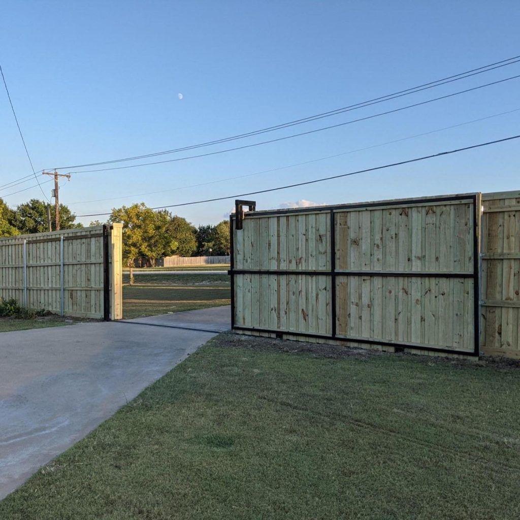 custom gates and fencing gallery