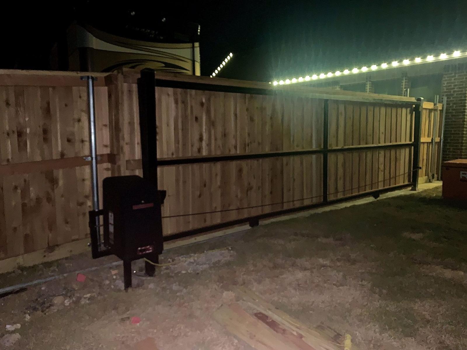 20' Slide Gate - Waxahachie, Tx