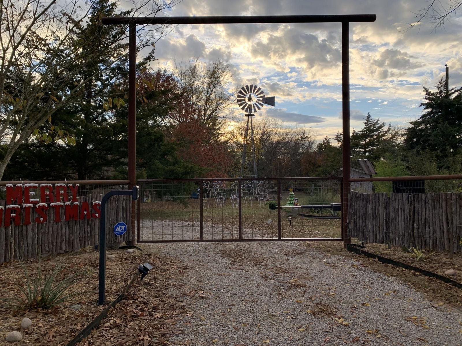 Waxahachie gate operator installation